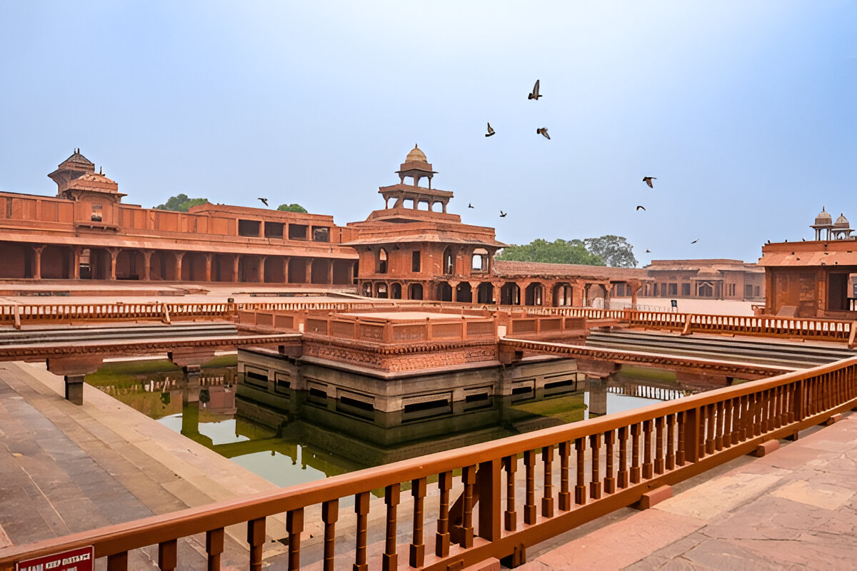 Exploring Fatehpur Sikri